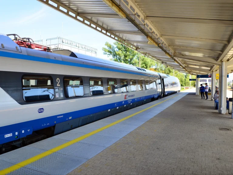 Nowy rozkład PKP Intercity. Szybsze połączenia i nowe trasy od grudnia 2024 - INFBusiness