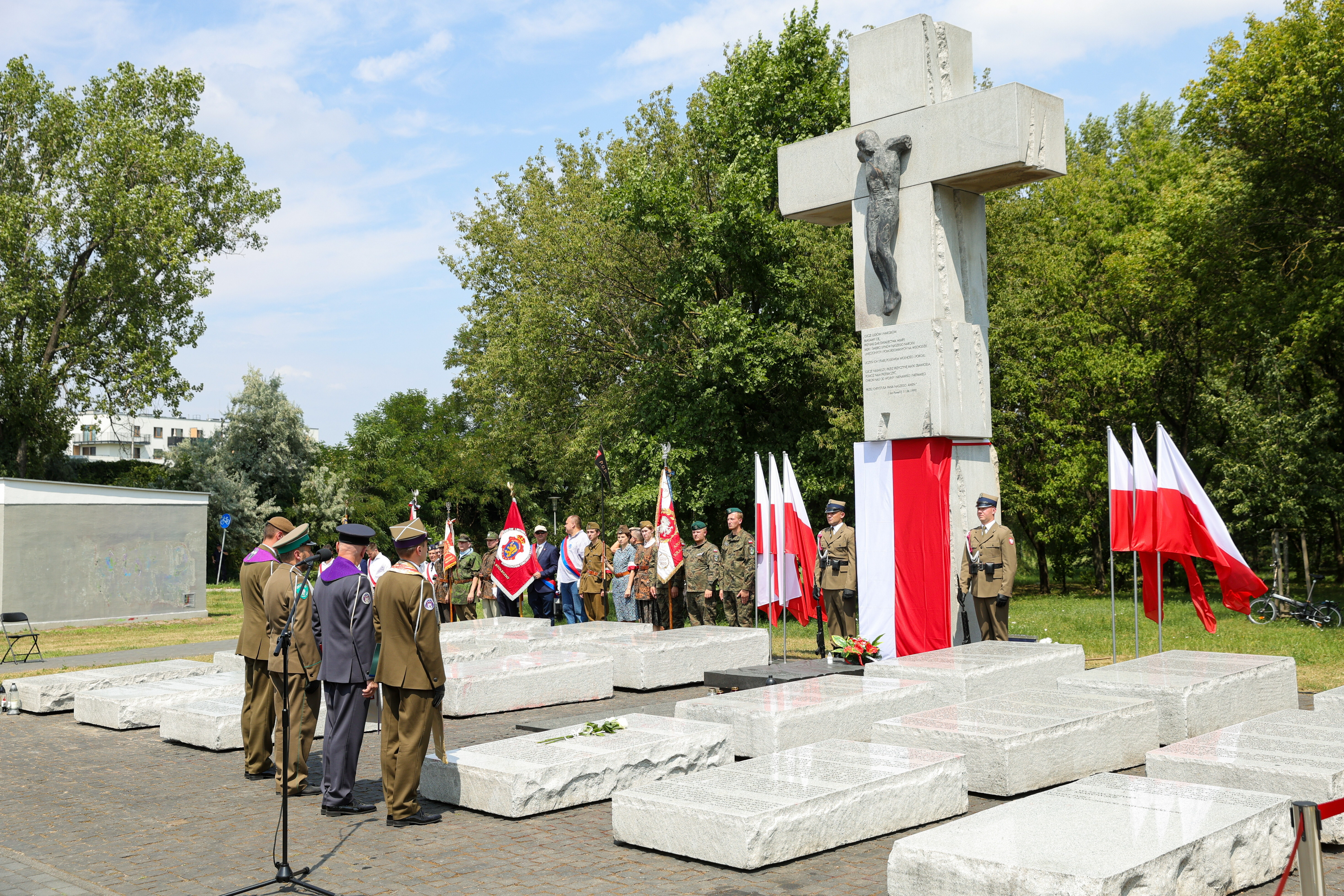 Ukraiński IPN zgadza się na poszukiwania szczątków ofiar "tragedii wołyńskiej". "W drodze wyjątku" - INFBusiness