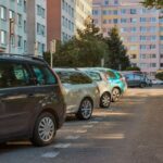 Kontrowersyjny przepis o limitach miejsc parkingowych. Rząd zmienia zdanie