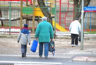 Polacy ruszyli po nowe świadczenie. Zalew wniosków. Mamy najnowsze dane - INFBusiness