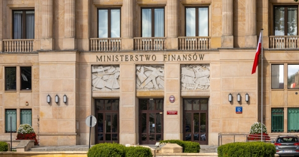 Tyle państwo zarabia na "małpkach". Czy wpływy zablokują zmiany prawa? - INFBusiness