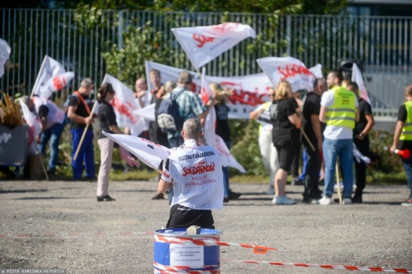 Wzrost płac może tylko cieszyć? Będą też niepożądane konsekwencje [ANALIZA]