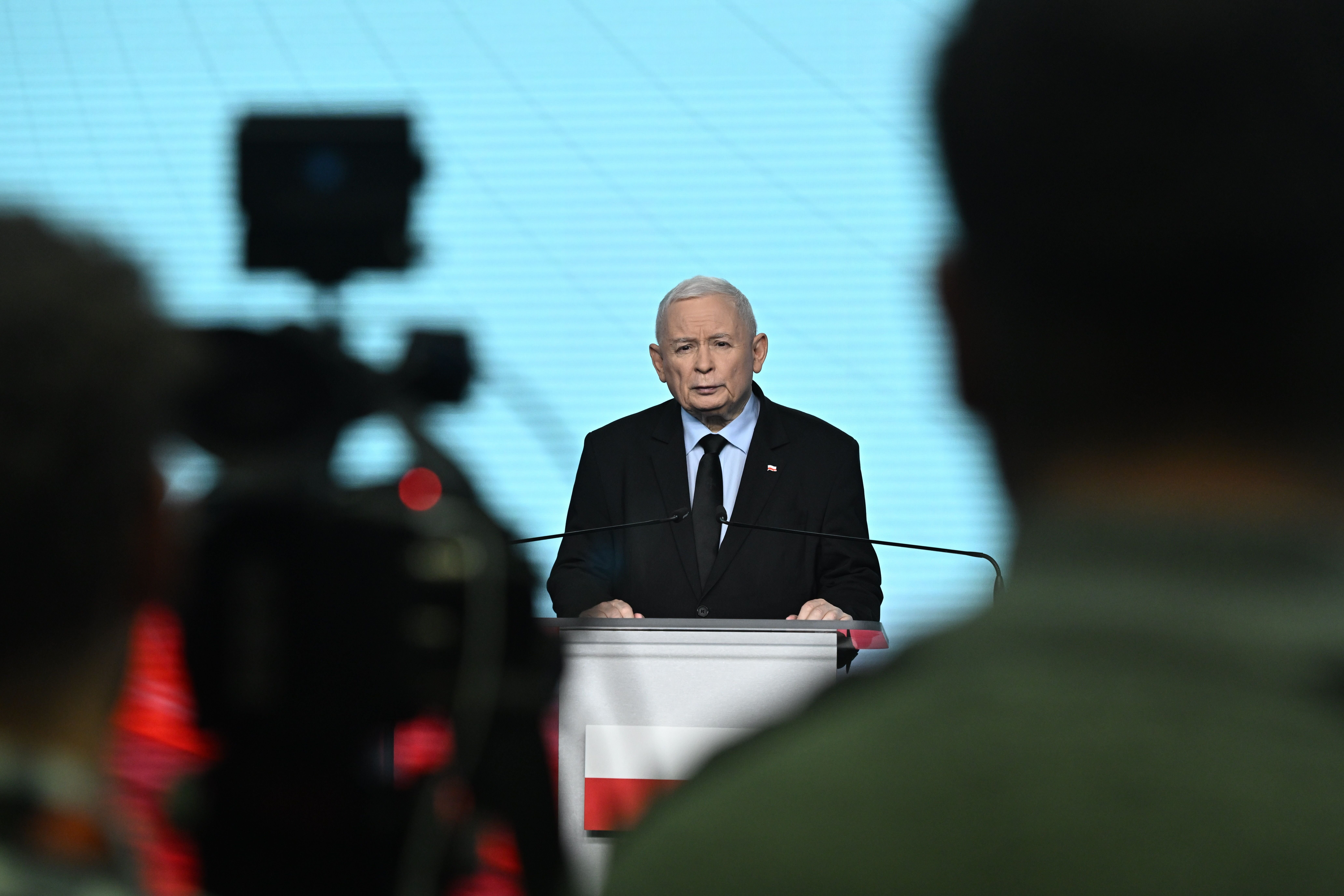 Kaczyński o szansach Przemysława Czarnka na start w wyborach prezydenckich: Wysoko go cenię - INFBusiness