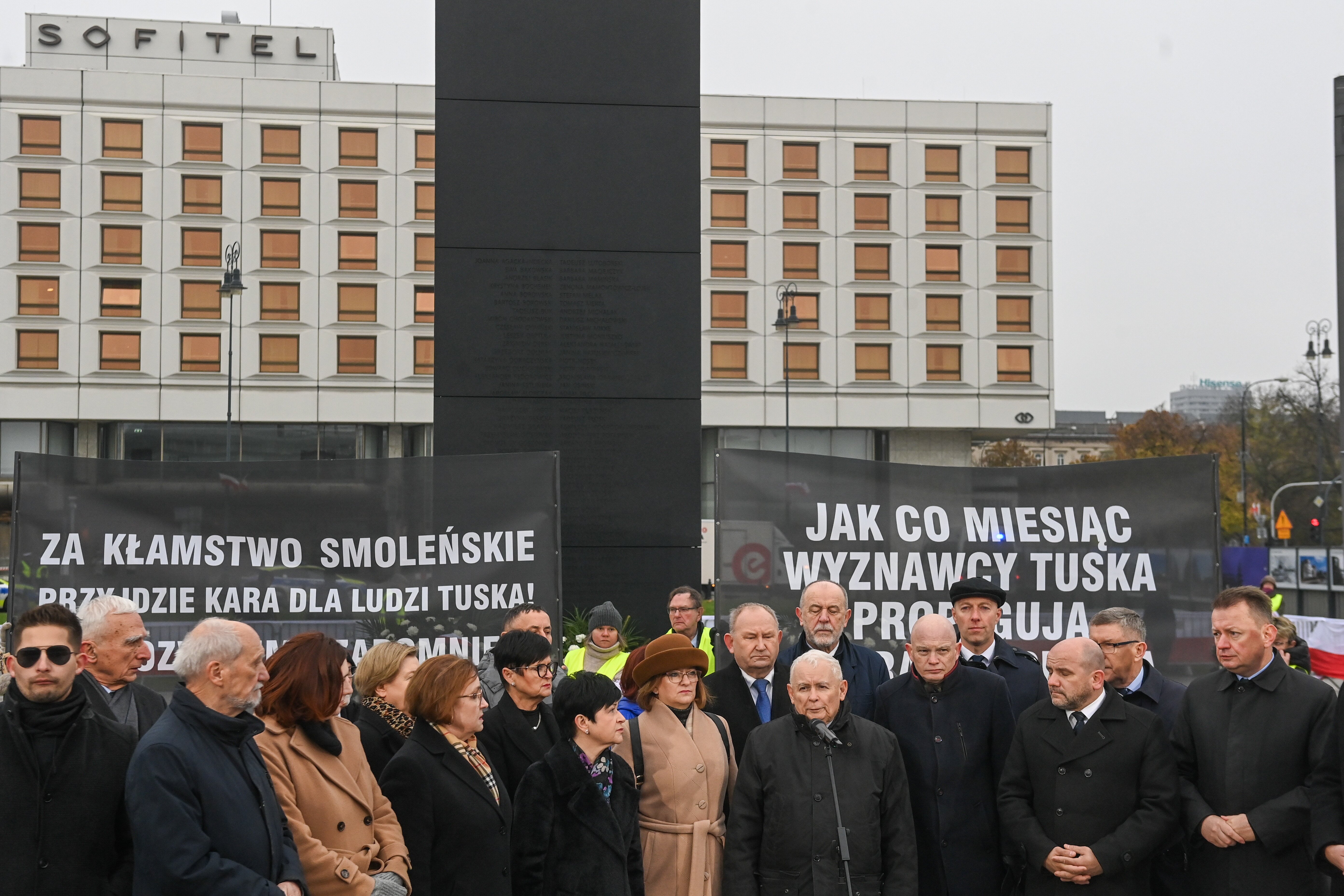 Ostre słowa Jarosława Kaczyńskiego. Przemówienie w miesięcznicę przerwane okrzykami „kłamca” - INFBusiness