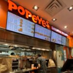 Amerykańska sieć rozgaszcza się w Polsce. Popeyes otworzył kolejny lokal