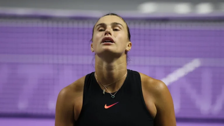 WTA Finals: Porażka Aryny Sabalenki, zwycięstwo Jeleny Rybakiny w Rijadzie – Tenis - INFBusiness