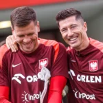 Lewandowski i Szczęsny w FC Barcelonie. Oto polskie historie futbolu sprzed lat – Piłka nożna