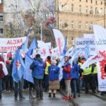 „Od trzech lat nie ma podwyżek”. Protest kilkuset związkowców