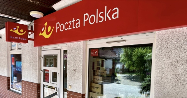 Poczta Polska tnie etaty. Ponad 700 osób w programie dobrowolnych odejść - INFBusiness