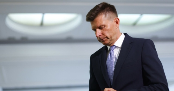 Ryszard Petru gotów iść do pracy w Wigilię. Siądzie za kasą w dyskoncie? - INFBusiness