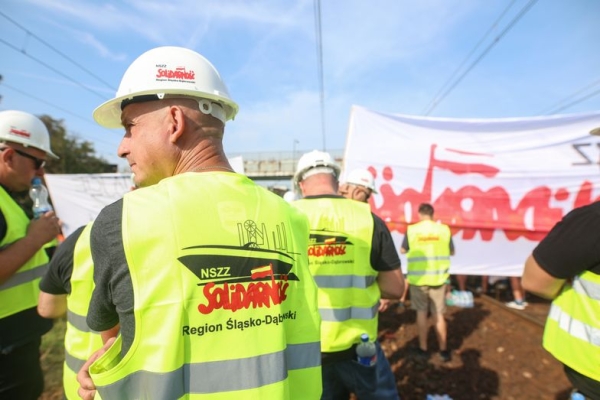 Wielkie zwolnienia grupowe zakończone. "Odeszło 3665 pracowników"