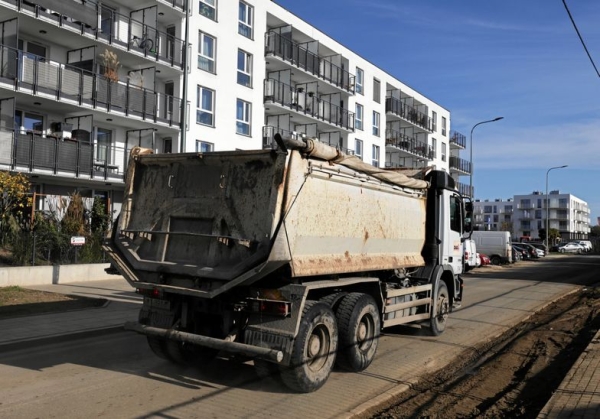 Nie chcą bloków, deweloper ostrzega. Spór w Warszawie