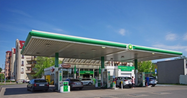 BP stawia na oszczędności. Zwolni co najmniej 4700 pracowników etatowych - INFBusiness