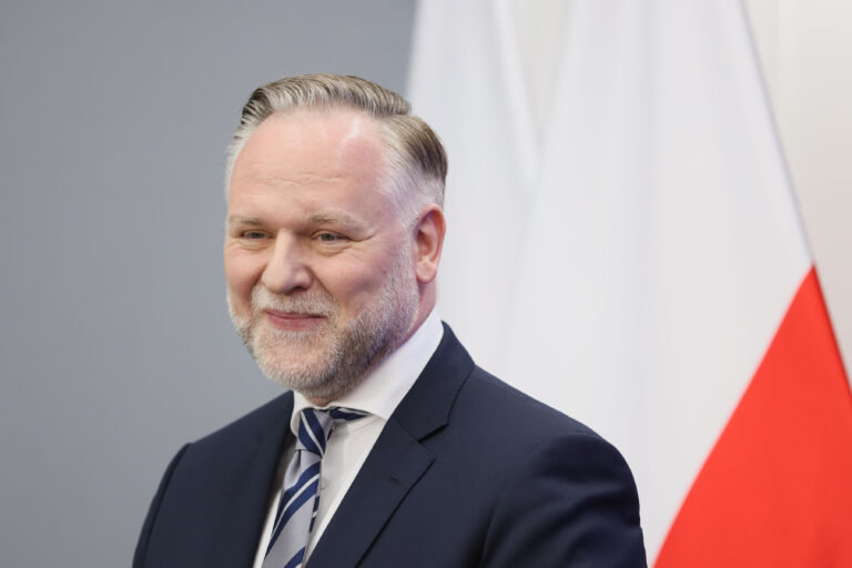 Były minister w rządzie Beaty Szydło ogłasza start w wyborach prezydenckich - INFBusiness