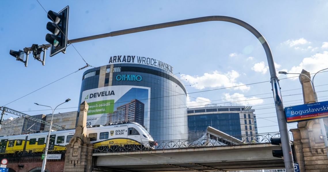 Arkady Wrocławskie are being demolished. The end of an 18-year history /Magdalena Pasiewicz /East News