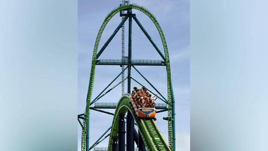 Implozja najwyższego na świecie rollercoastera Kingda Ka uchwycona na kamerze podczas rozbiórki Six Flags - INFBusiness