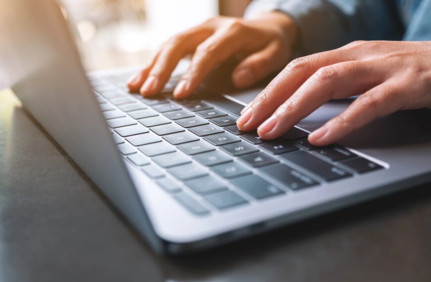 Cyberprzestępcy odchodzą od zaawansowanych ataków hakerskich na rzecz socjotechniki