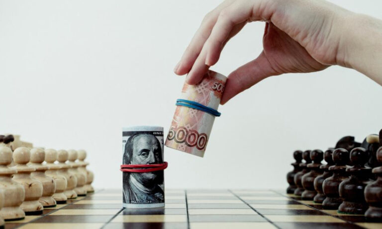 Złoty rzucony na deski. Euro jest w tym roku najdroższe - INFBusiness