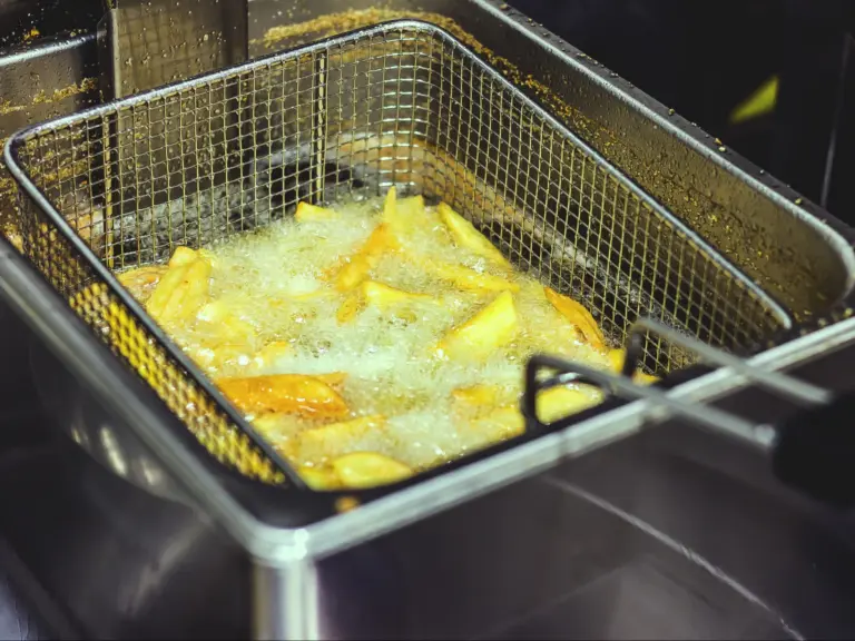 Lekarze polecają najzdrowsze oleje do głębokiego smażenia - INFBusiness