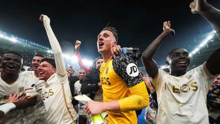 Marcin Bułka zachwycił w Ligue 1. Zobacz występ Polaka w meczu z PSG - Ligue 1 - INFBusiness