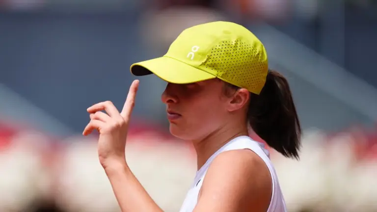 Iga Świątek w półfinale WTA 1000 w Madrycie. Polka o przegranej seta do zera! – Tenis - INFBusiness
