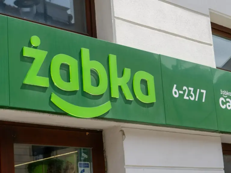 Żabka otwiera tymczasową restaurację w Warszawie. Co będzie dostępne i kiedy? - INFBusiness