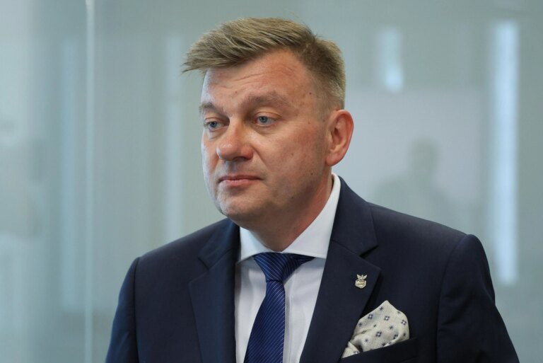 Były szef ABW podważa informacje rzecznika MSWiA ws. poświadczeń bezpieczeństwa Nawrockiego - INFBusiness