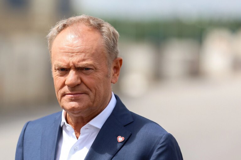 Donald Tusk chce, żeby Karol Nawrocki złożył pozew w trybie wyborczym - INFBusiness
