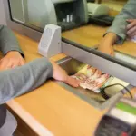 Kursy walut 2 maja 2025. Ile kosztuje dolar, euro, frank, funt?