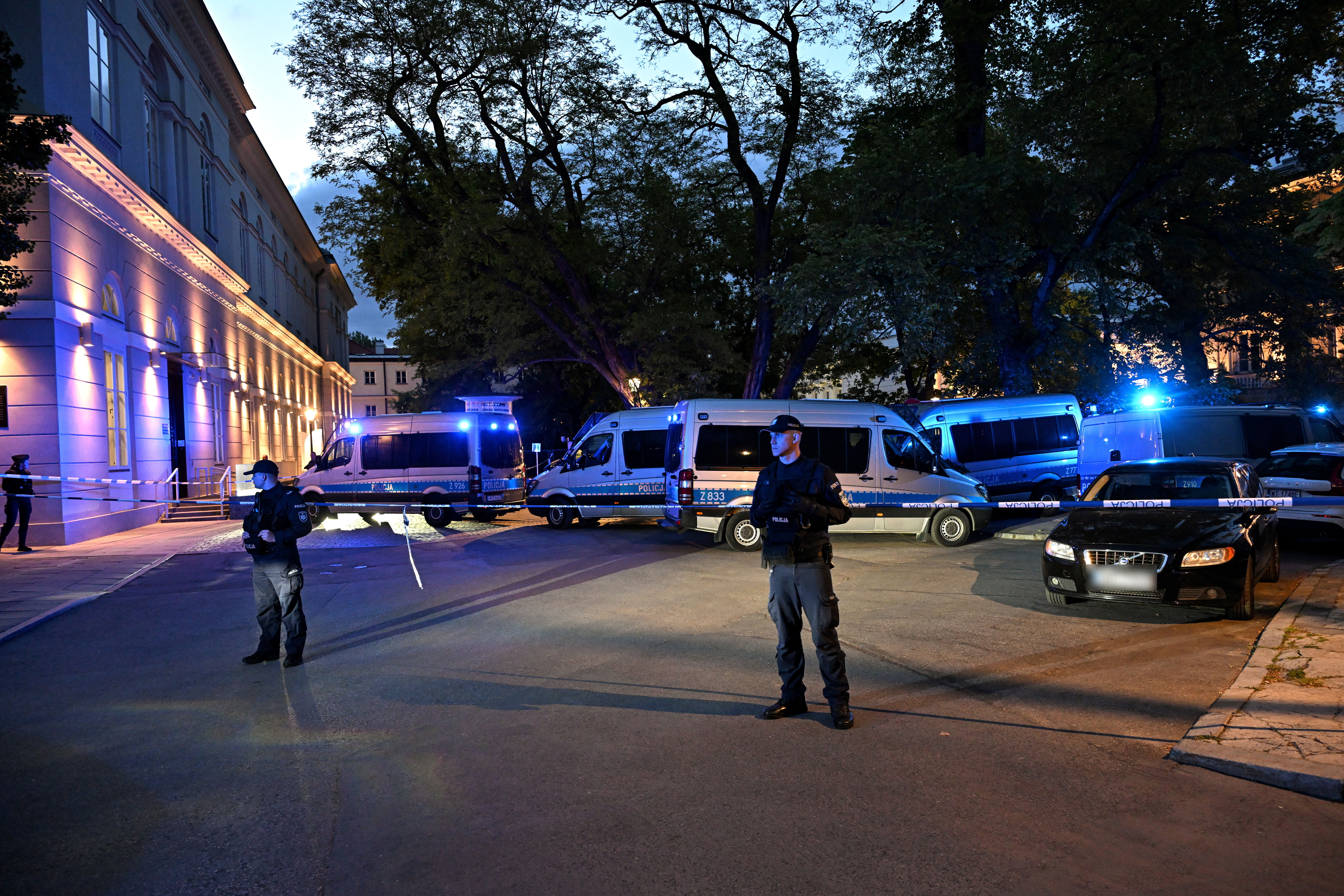 Zbrodnia na Uniwersytecie Warszawskim: Jakie pytania powinniśmy sobie zadać - INFBusiness