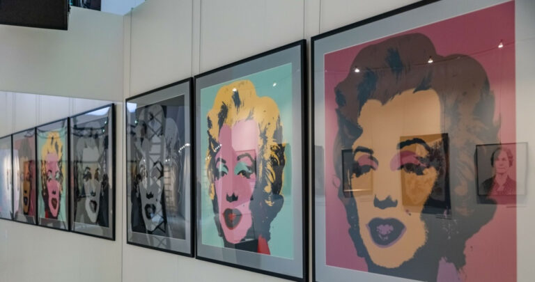 Andy Warhol w Cogiteon. Niezwykła wystawa w Krakowie - INFBusiness