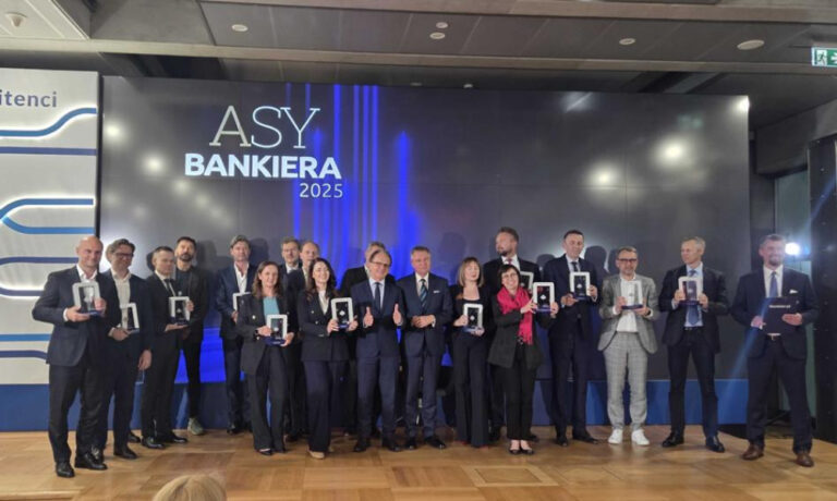 Asy Bankiera w rękach zwycięzców! Niepowtarzalna gala na Giełdzie Papierów Wartościowych - INFBusiness