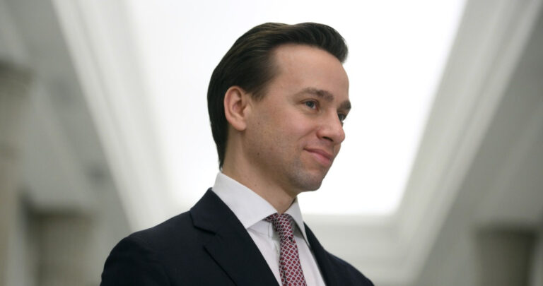 Bosak krytykuje spotkanie Mentzena z Trzaskowskim w pubie. „To był błąd” - INFBusiness