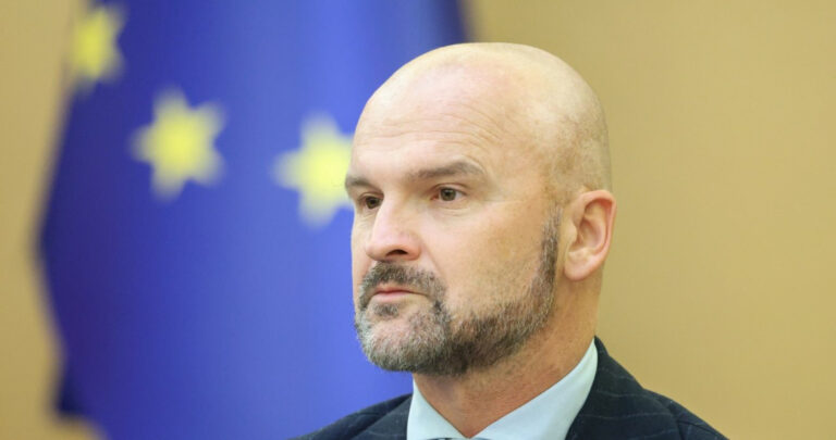 Czy wiek emerytalny powinien zostać podniesiony? Kandydaci odpowiedzieli na pytanie Brzoski - INFBusiness