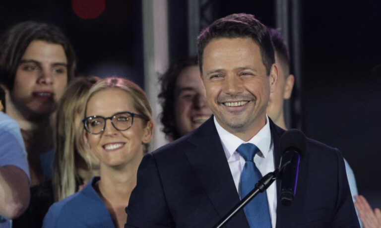 Jest nowa deklaracja majątkowa Rafała Trzaskowskiego. Wartość majątku prezydenta Warszawy wzrosła - INFBusiness