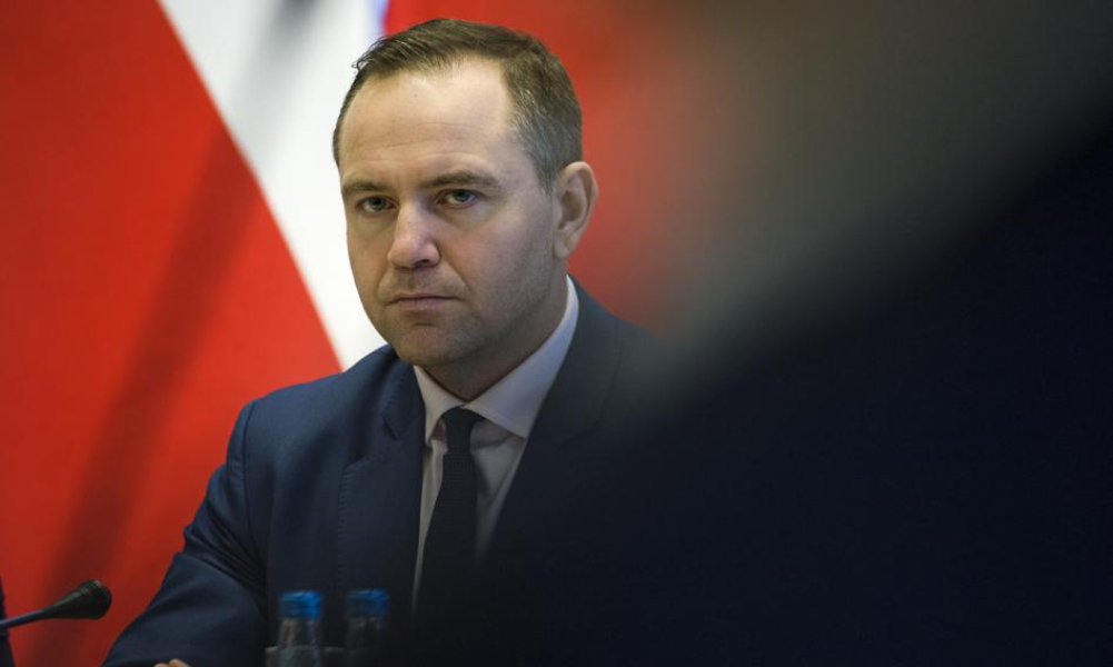 Nawrocki przejął mieszkanie od przestępcy seksualnego?