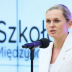 Nie będzie zakazu telefonów w szkołach. Minister edukacji rozwiewa wątpliwości