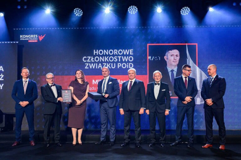 Nowa era budownictwa, biznesu i technologii – relacja z XV Kongresu Stolarki Polskiej - INFBusiness
