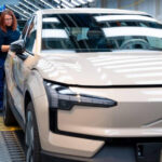 Produkcja hitowego samochodu elektrycznego Volvo rozpoczęła się w Europie. Wcześniej był produkowany tylko w Chinach