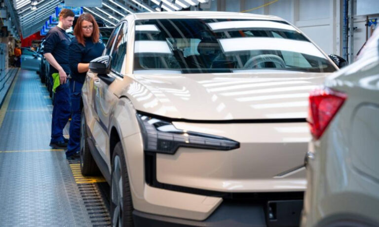 Produkcja hitowego samochodu elektrycznego Volvo rozpoczęła się w Europie. Wcześniej był produkowany tylko w Chinach - INFBusiness