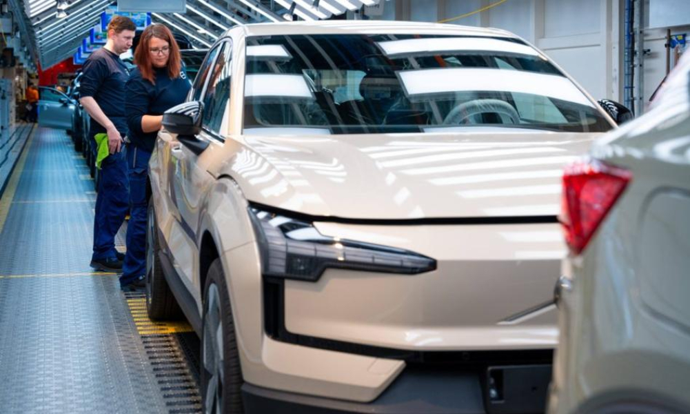 Produkcja hitowego samochodu elektrycznego Volvo rozpoczęła się w Europie. Wcześniej był produkowany tylko w Chinach