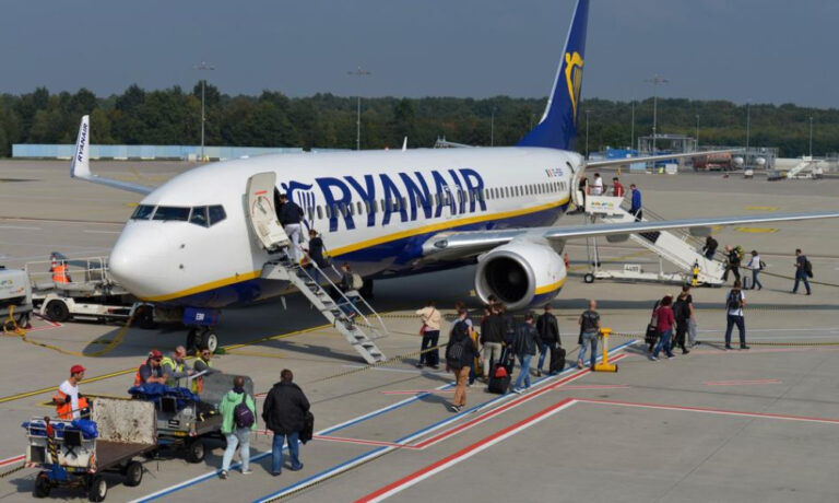 Ryanair zainwestuje 45 mln zł w Warszawie. Zatrudnienie 200 osób - INFBusiness