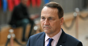 Sikorski odebrał telefon. Chińczycy mają oczekiwania wobec Polski w UE