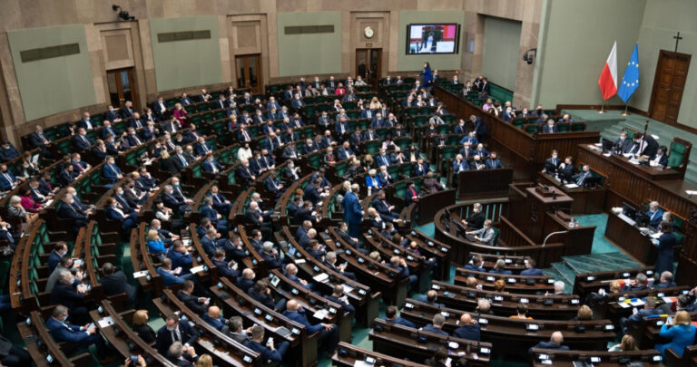 Zasiłek pogrzebowy. Sejm zdecydował, o ile wzrośnie - INFBusiness