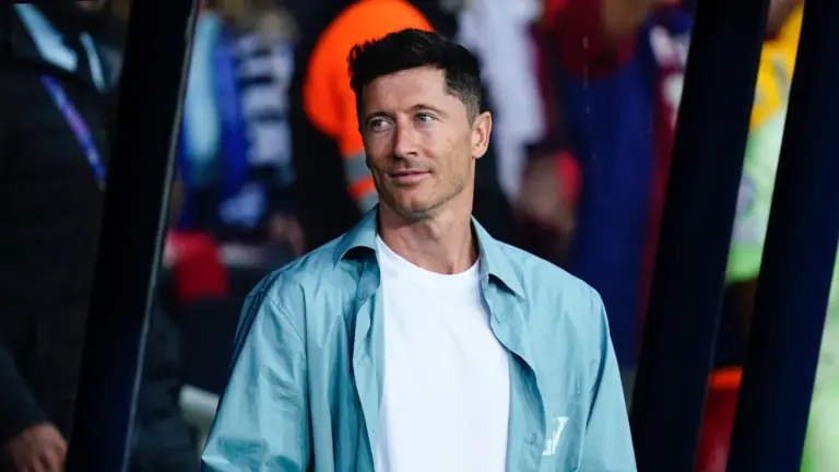 Robert Lewandowski przerwał milczenie! Zaskakujące fakty - INFBusiness