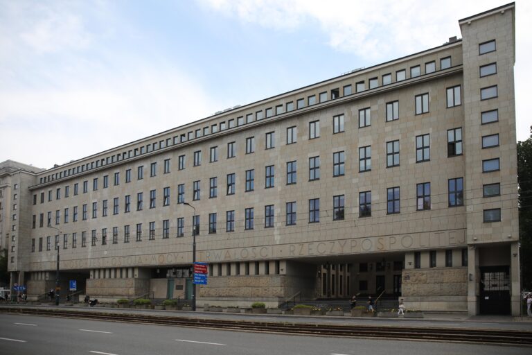 Kancelaria Premiera zmienia zdanie. Przesłała akta Pawła Rubcowa, rosyjskiego szpiega sądowi - INFBusiness
