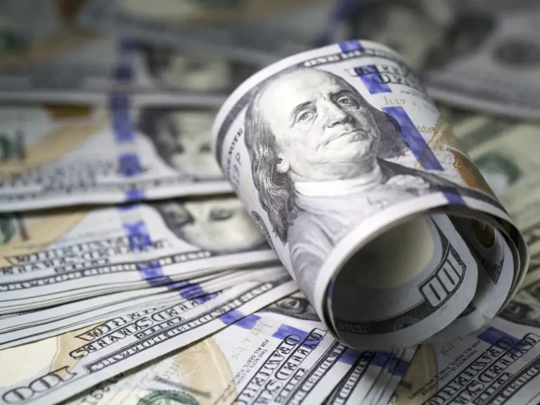 Kursy walut 10 czerwca 2025. Ile kosztuje frank szwajcarski, dolar, euro, funt? - INFBusiness