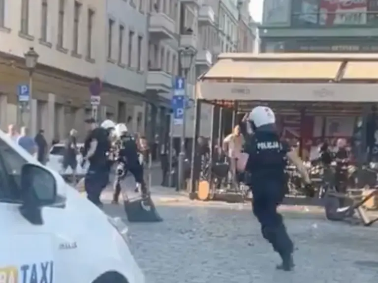 Zamieszki kibiców we Wrocławiu przed finałem UEFA. Sąd wydaje pierwsze wyroki - INFBusiness