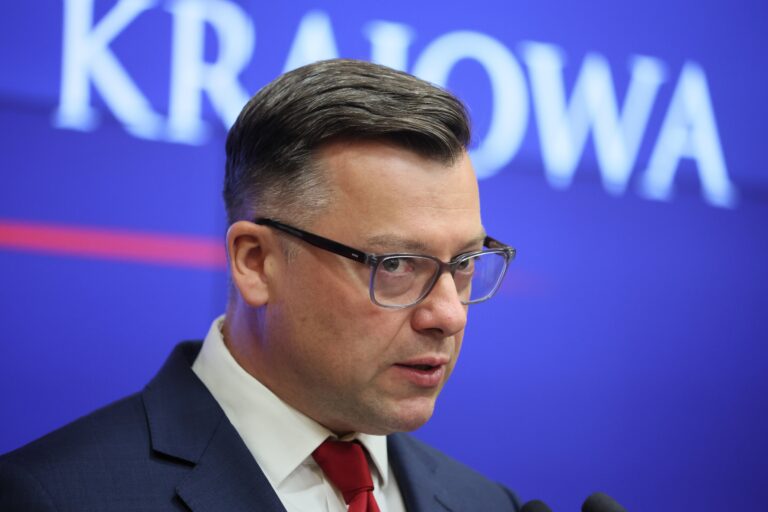 Zatrzymano byłych funkcjonariuszy CBA. To efekt pracy zespołu śledczego ds. Pegasusa? - INFBusiness