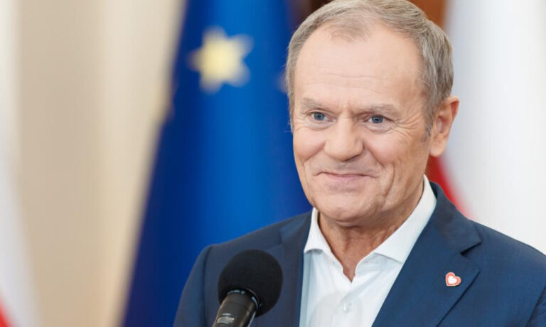 Bezpieczeństwo bez podziałów. Nawrocki do Tuska: Lechia Gdańsk nas łączy - INFBusiness